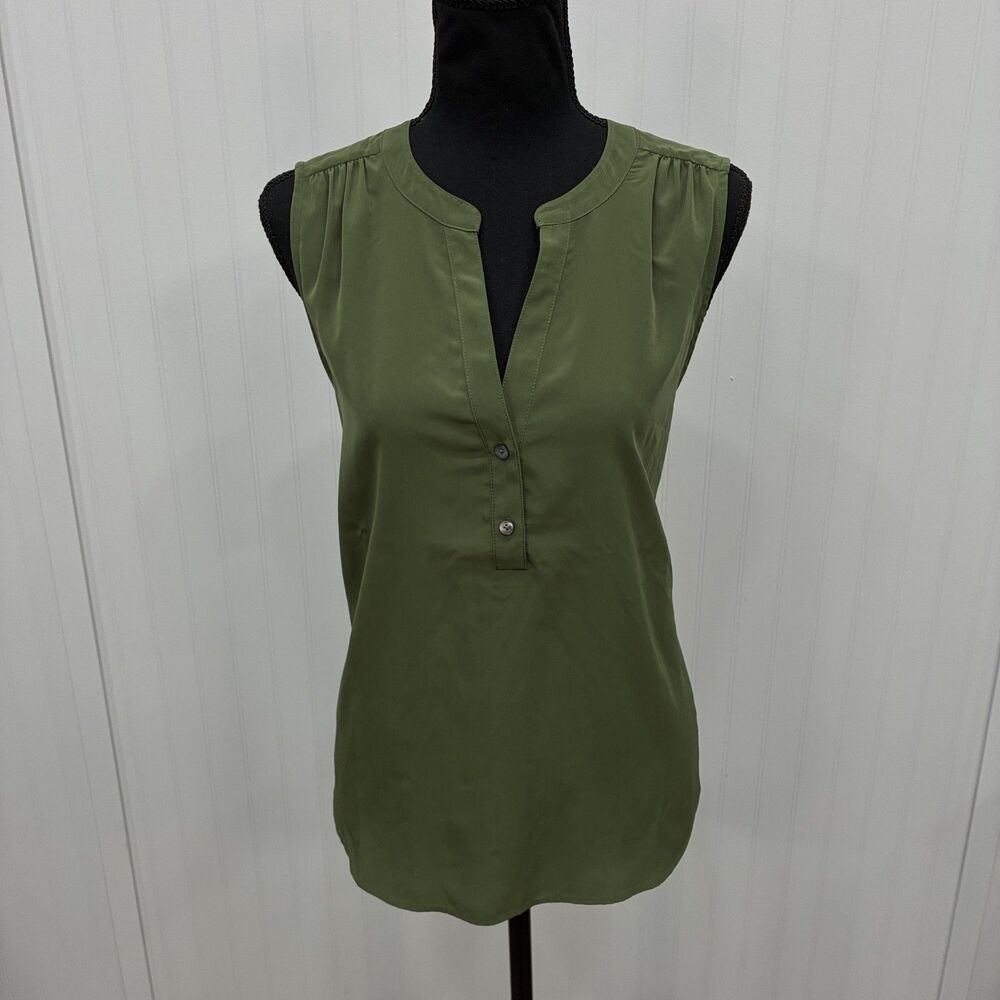 NWT J. Crew Women's Medium Green Sleeveless Pullover Blouse Top Minimalist Chic